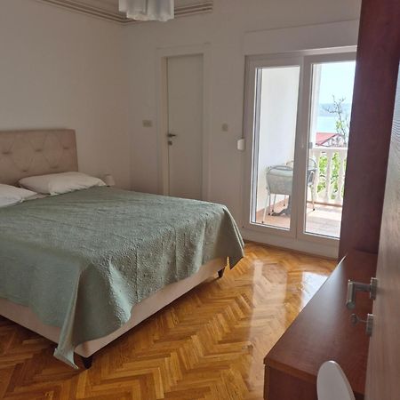 Apartments Veni Up 스타리그라드 파클레니차 외부 사진